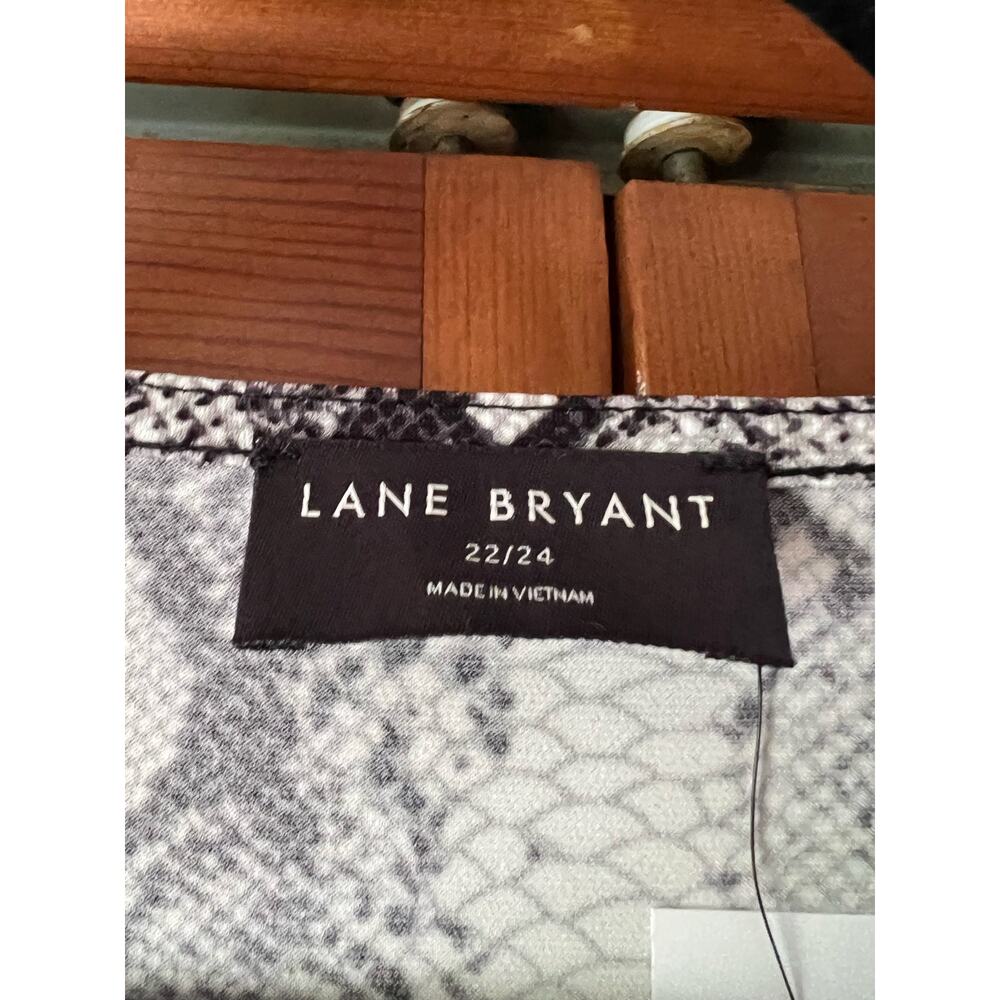 NWT Lane Bryant Women's Snake Skin Printed Fit & Flare Dress White/Black 22/24 - Picture 6 of 11
